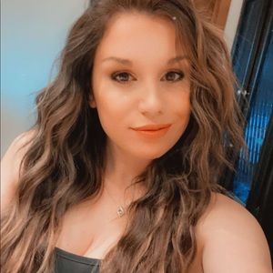 Meet your Posher, Brandi